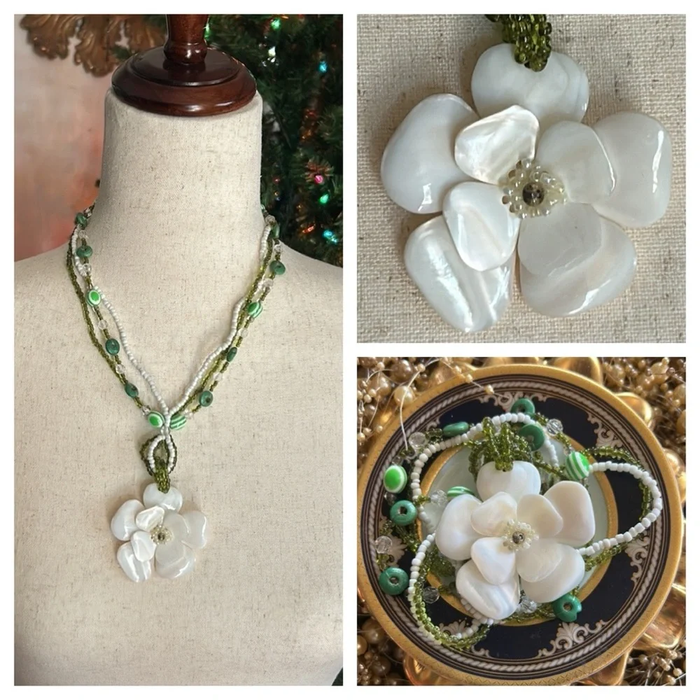 Green Beaded & Mother-of-Pearl Flower Pendant Necklace